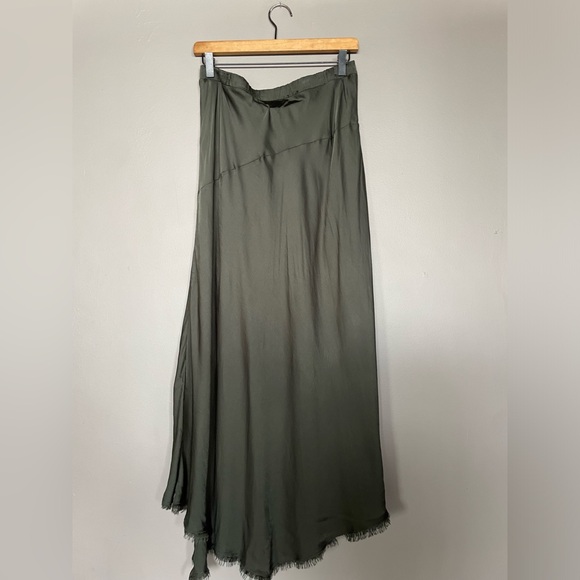Nation Elegant Olive Green Mabel midi Skirt - Picture 4 of 5